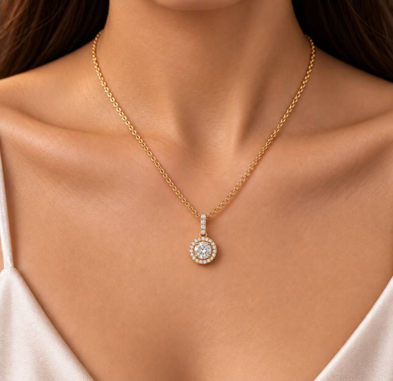 Round Diamond Halo Pendant