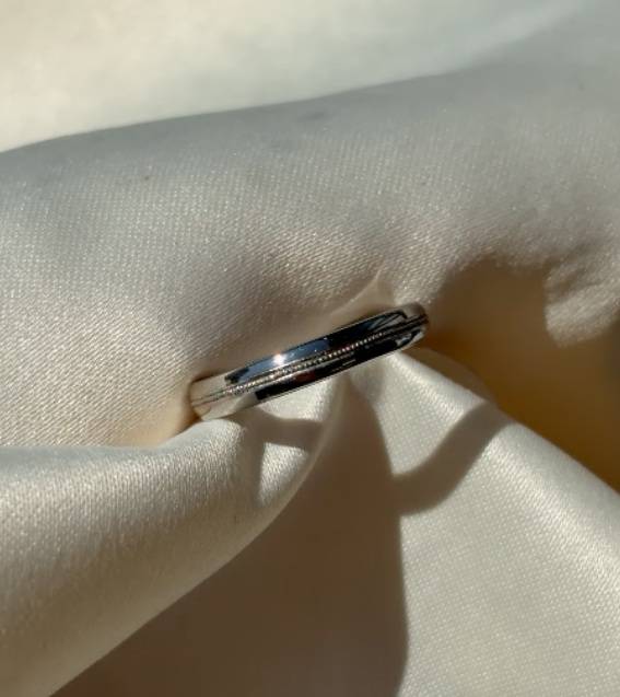 Patterned Plain Wedding Ring in Platinum