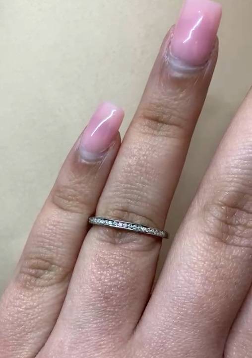 0.20ct VS/D-E Lab Grown Round Cut Diamond Half Eternity Ring in Platinum