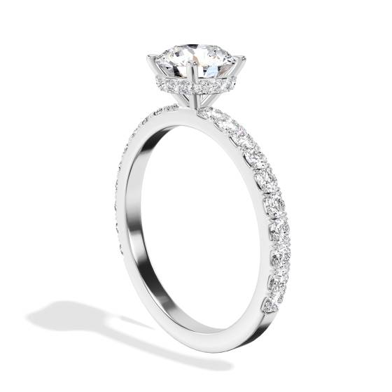 Ring mit rundem Diamanten, tief gefasst, verdecktem Halo und Schulterfassung