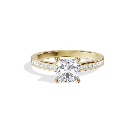 Verlobungsring mit kissenförmigem Diamant-Schulter-Set