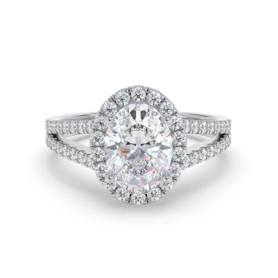 Ovaler Diamantring mit Halo-Schulterfassung
