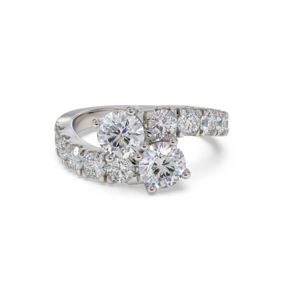 Zweisteiniger Ring mit rundem Diamanten an der Schulter