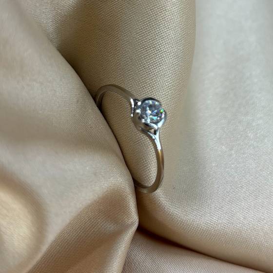 0.50ct SI1/D Natural Round Diamond Solitaire Ring in Platinum