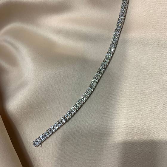 4.20ct VS/G-H Natural Round Cut Diamond 6.5Inches Bracelet in 9k White Gold