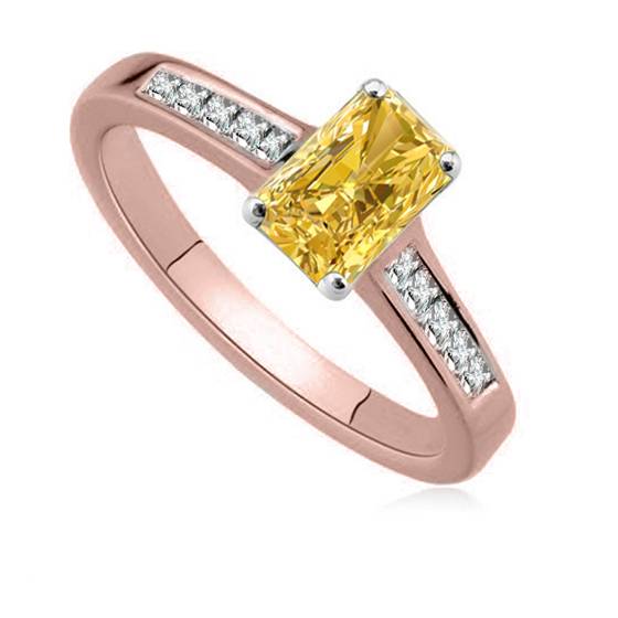 Ring mit strahlend gelbem Diamanten an den Schultern