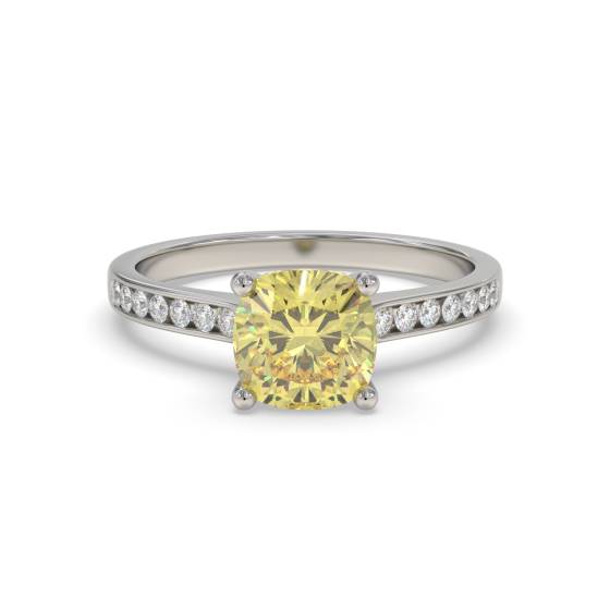 Ring mit gelbem Kissen-Diamanten an den Schultern