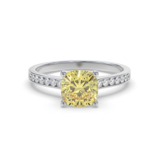 Ring mit gelbem Kissen-Diamanten an den Schultern