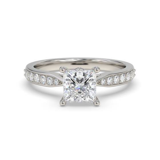 Verlobungsring mit Prinzessdiamant-Schulterset