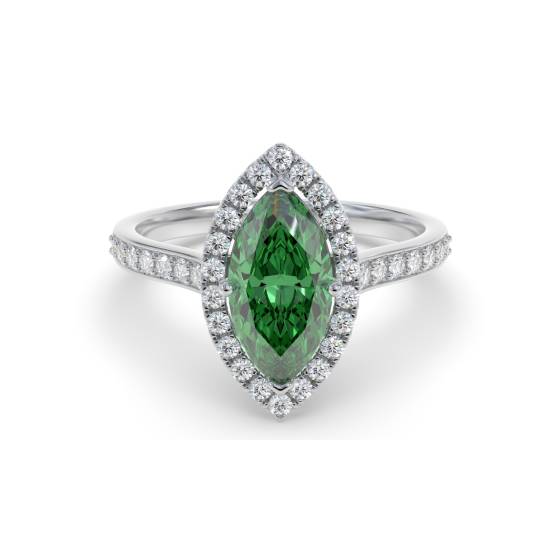 Ring mit grünem Smaragd-Diamanten im Marquise-Schliff und einzelner Halo-Schulterfassung