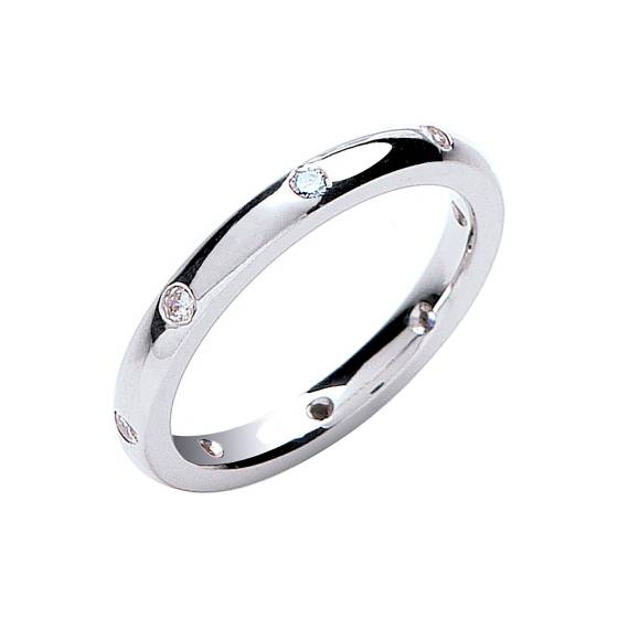 0,15 ct Diamanten im Brillantschliff mit 8 Steinen, 2 mm breiter Platin-Ehering