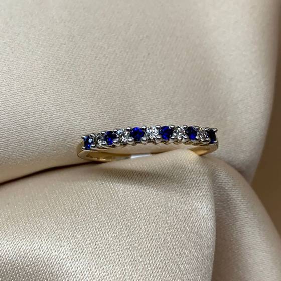 0.11ct VS/G-H Round Cut Blue Sapphire Gemstone Ring in 9k Yellow Gold