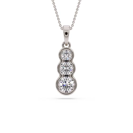 Eleganter Anhänger mit drei runden Diamanten