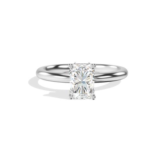 Strahlender Diamantring mit verstecktem Halo