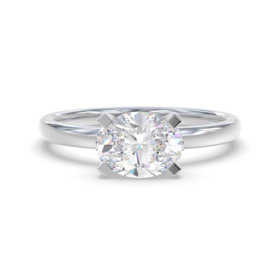 Verlobungsring mit ovalem Diamanten