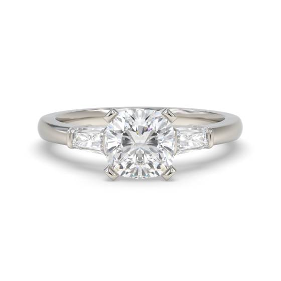 Eleganter Trilogie-Ring mit Kissen- und Baguette-Diamanten