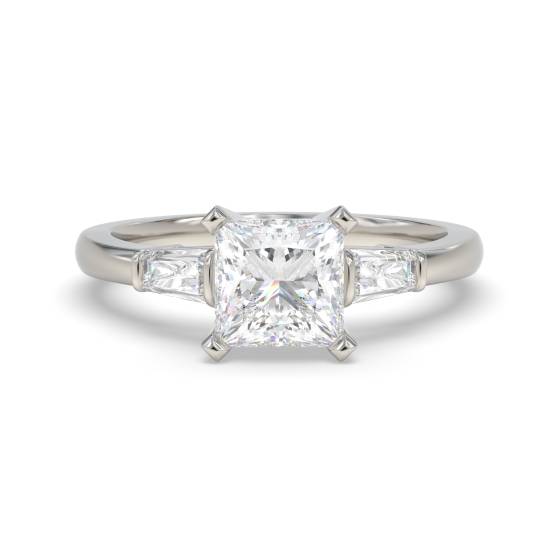 Eleganter Trilogie-Ring mit Prinzess- und Baguette-Diamanten