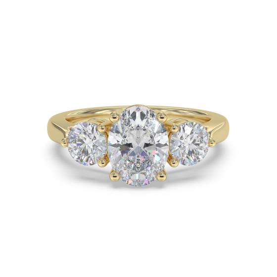 Eleganter Trilogie-Ring mit ovalen und runden Diamanten