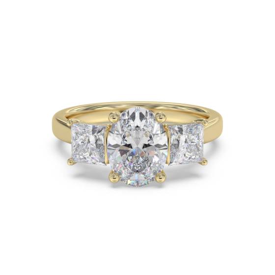 Traditioneller ovaler und Prinzess-Diamant-Trilogie-Ring