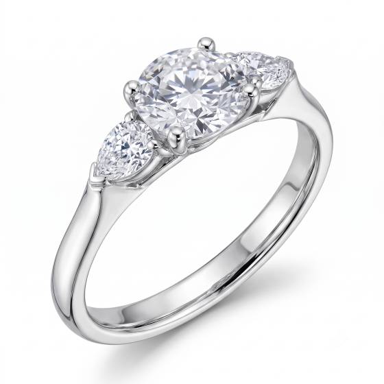 Trilogie-Ring mit 0,65 ct VS1/F Naturdiamanten