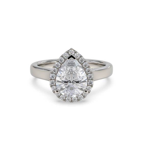 Birnenförmiger Diamantring mit einzelnem Halo