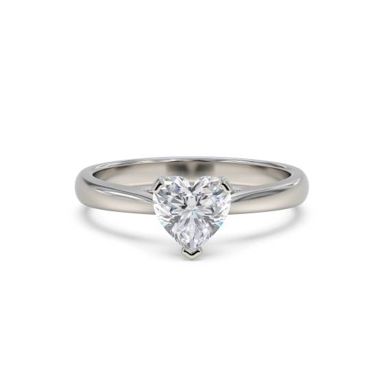 Eleganter Verlobungsring mit Herzdiamant