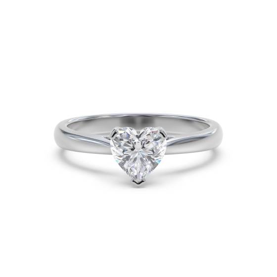 Eleganter Verlobungsring mit Herzdiamant