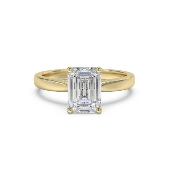 Eleganter Verlobungsring mit Smaragd und Diamanten