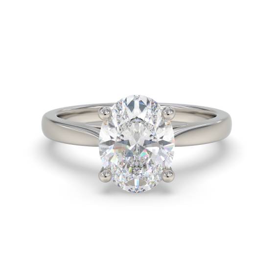 Verlobungsring mit ovalem Diamanten