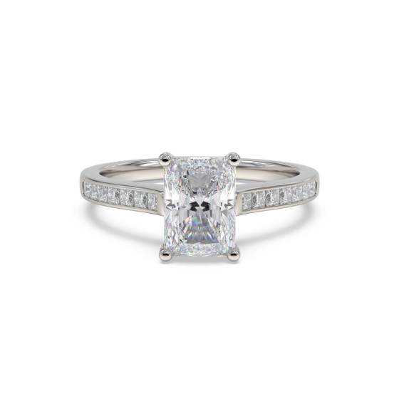 Ring mit strahlendem Diamant-Schulterset