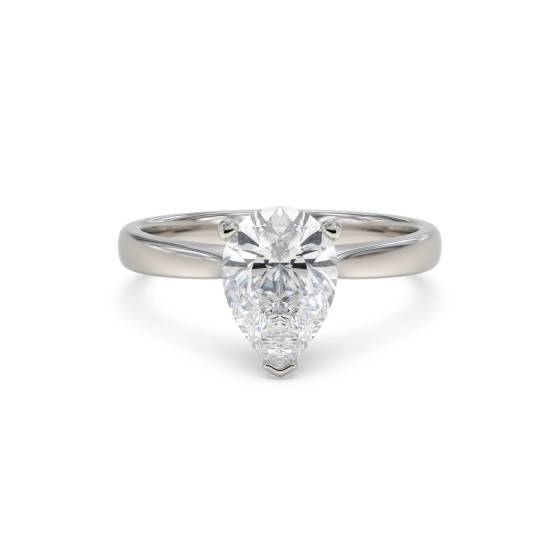 Klassischer Verlobungsring mit birnenförmigem Diamanten