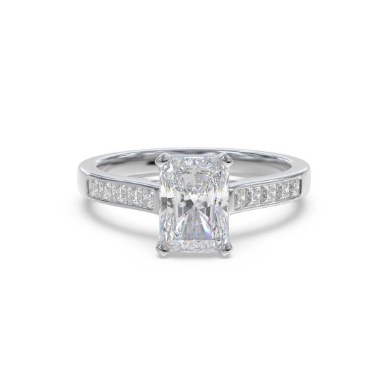 Ring mit strahlendem Diamant-Schulterset