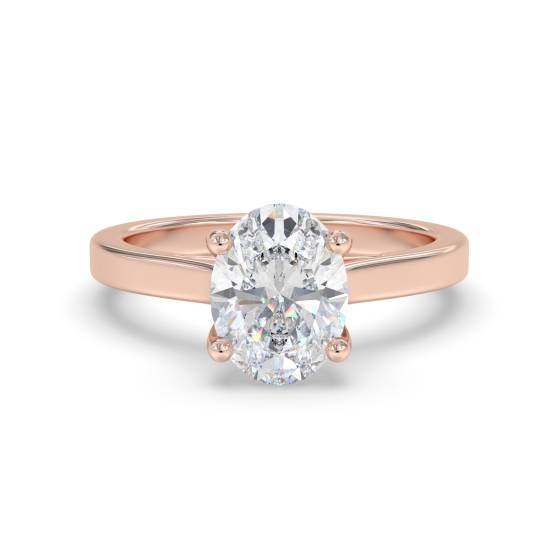 Verlobungsring mit ovalem Diamanten