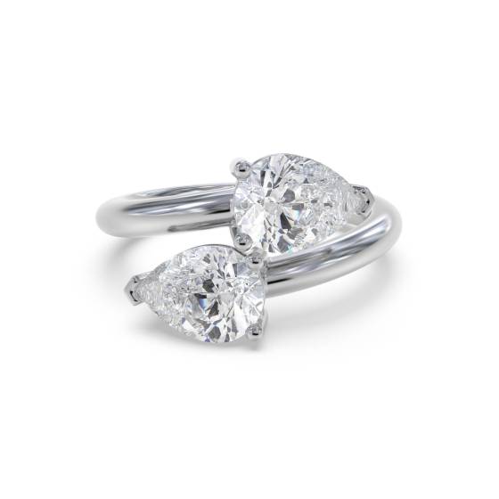 Birnenförmiger Diamantring mit zwei Steinen