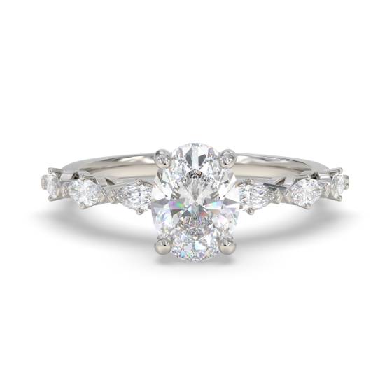 Ring mit ovalem und marquiseförmigem Diamanten an der Schulter