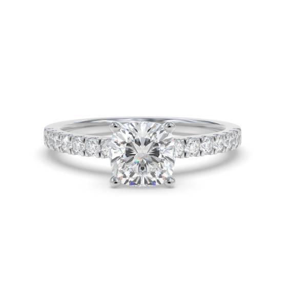 Ring mit kissenförmigem Diamanten an der Schulter