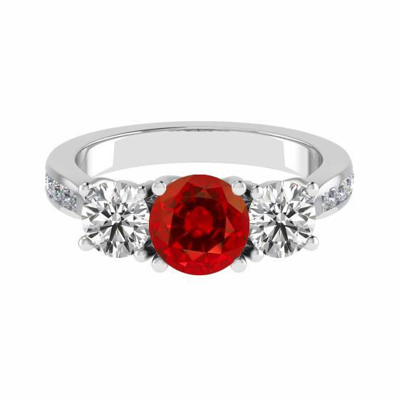 Dreisteiniger Rubin-Diamant-Ring mit Schulterdiamanten