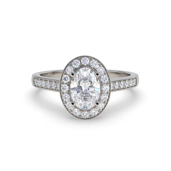 Ovaler Diamantring mit Halo-Schulterfassung