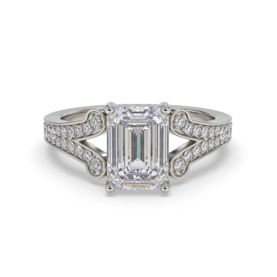 Designer-Ring mit geteilter Ringschiene und Smaragd-Diamanten