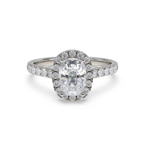 Langer Ring mit Diamant-Halo-Schulterfassung im Kissen-Design