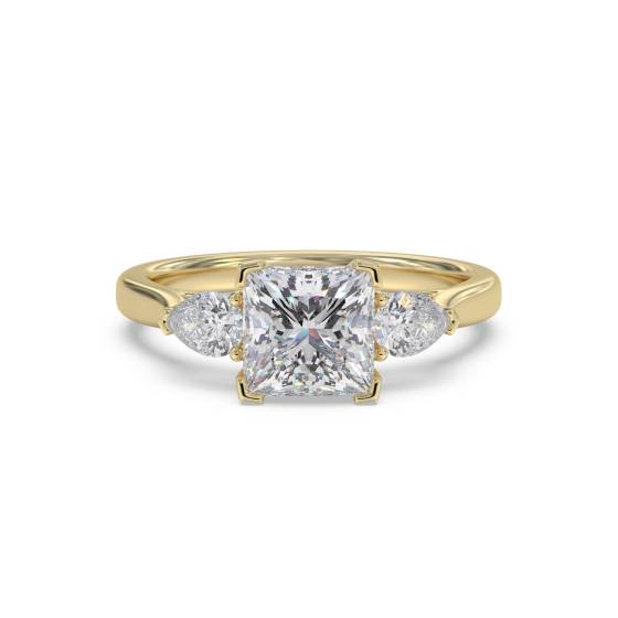 Eleganter Trilogie-Ring aus Prinzess- und Birnenschliff-Diamanten