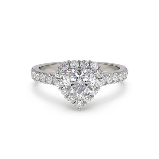 Herzförmiger Diamantring mit einzelnem Halo und Schulterfassung