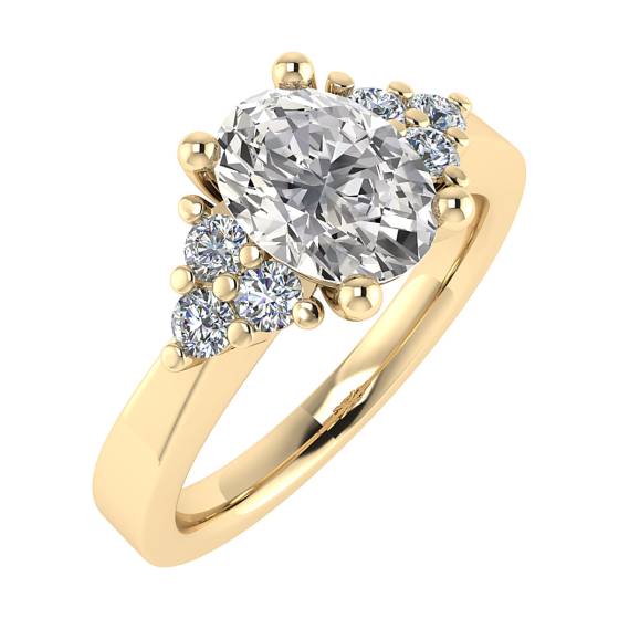 Ring mit ovalem Diamanten an der Schulter