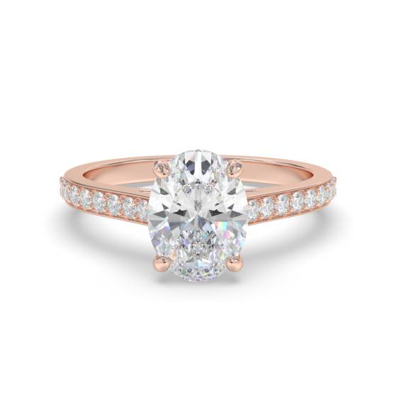Ring mit ovalem Diamanten an der Schulter
