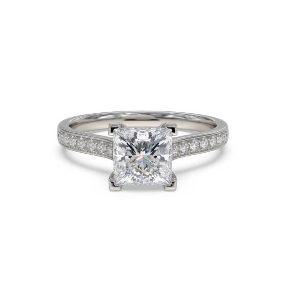 Ring mit 1,30 ct SI2/F Prinzessschliff-Naturdiamant und Schulterfassung
