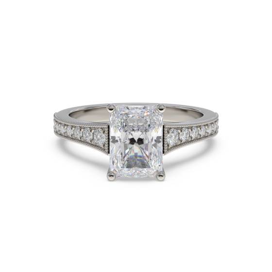Ring mit strahlendem Diamant-Schulterset