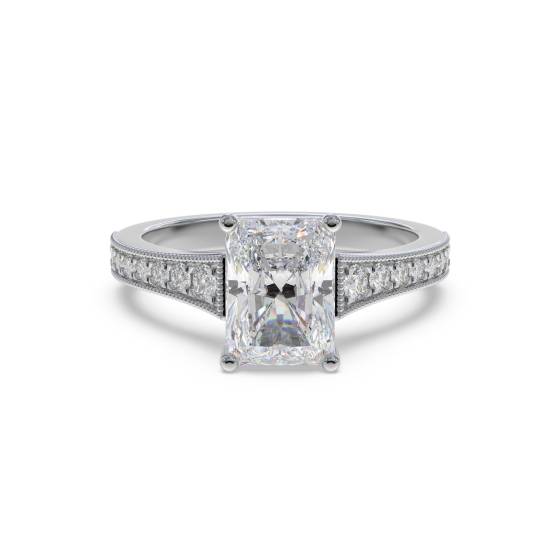 Ring mit strahlendem Diamant-Schulterset