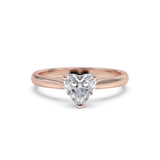 Klassischer Verlobungsring mit Herzdiamant