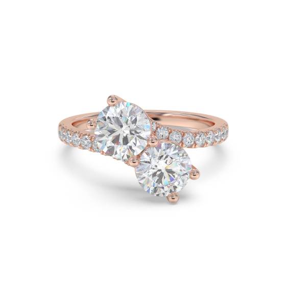 Zweisteiniger Ring mit rundem Diamanten an der Schulter