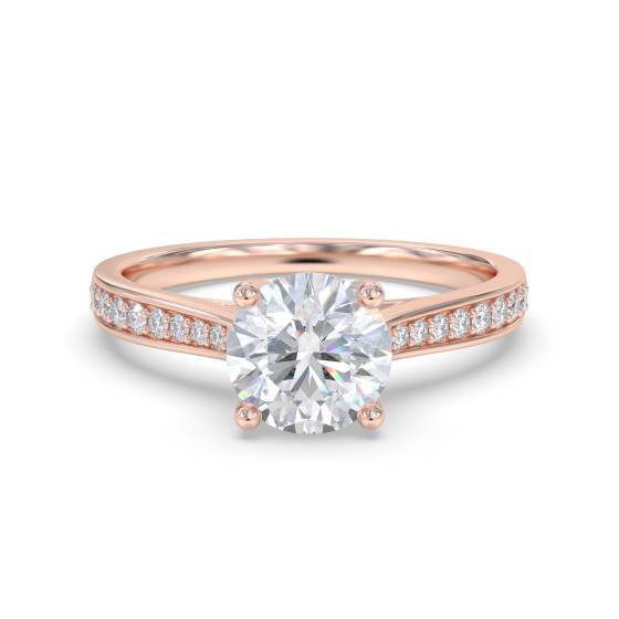 Verlobungsring mit Diamanten im Schulterbereich